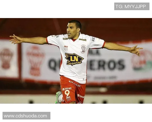 南美杯飓风队主场险胜晋级